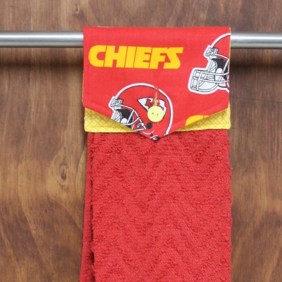 KANSAS CITY CHIEFS RED HANDMADE HANGING KITCHEN HAND TOWEL RED COTTON TOWEL - Picture 4 of 5
